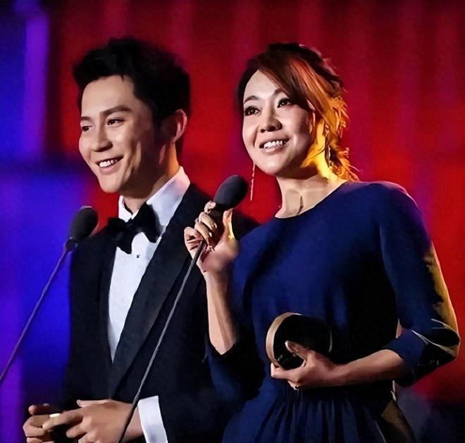 文娱圈1天爆博乐体育出4个大瓜：雷佳音、闫妮、李晨、伊能静、陈坤…(图6)