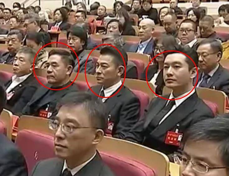 博乐体育：文娱圈的情面世故江湖身分正在黄晓明身上体现得浓墨重彩(图3)