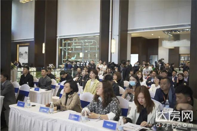 博乐体育：中迪•绥定府工程进度全媒体传达会召开踊跃总共回应社会合切题目！(图3)
