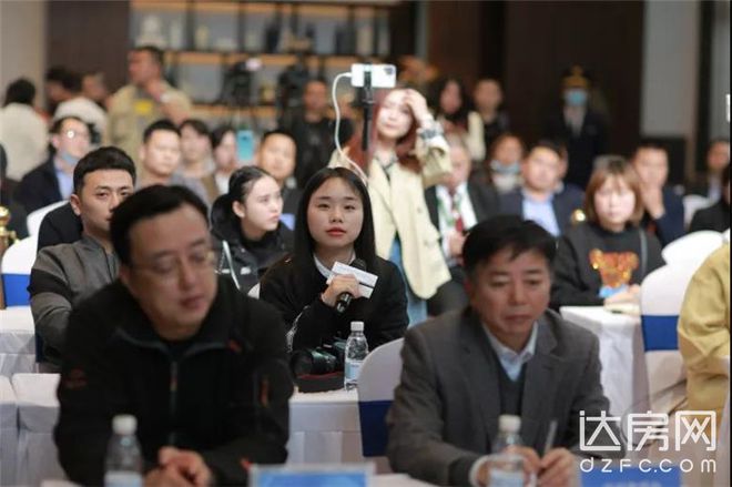 博乐体育：中迪•绥定府工程进度全媒体传达会召开踊跃总共回应社会合切题目！(图7)