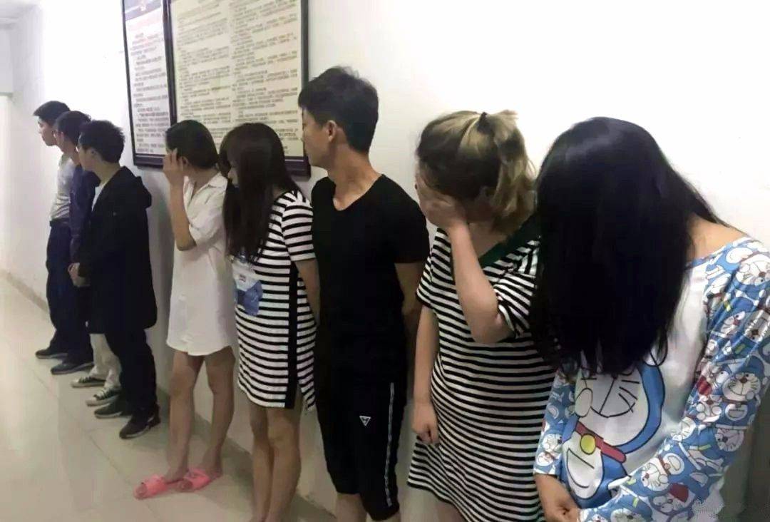 博乐体育：湖北咸宁男人插足卖淫团伙并让女友出卖身体激发社会眷注与气忿(图3)