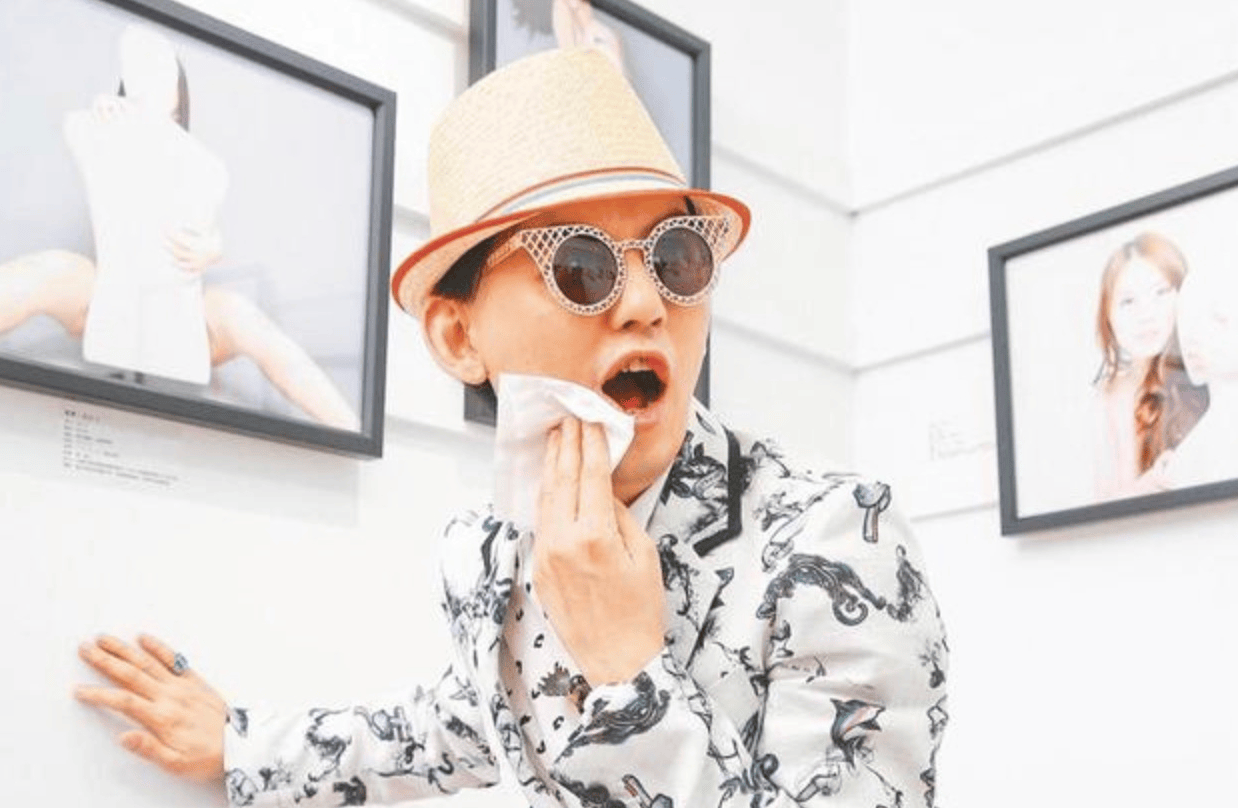 博乐体育：文娱圈风云！黄子佼被指示意女孩脱光恐面对公法制裁(图6)