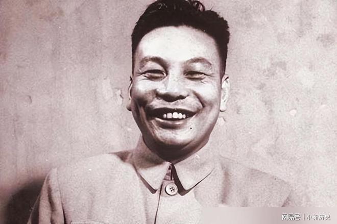 博乐体育：03年宋美龄于睡梦中离世越日清晨遗体被裹正在羊毛毯中抬出公寓(图4)