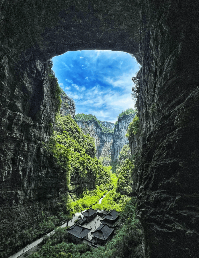 博乐体育：重庆四天三晚超精细旅逛攻略重庆四天自正在行途径(图2)