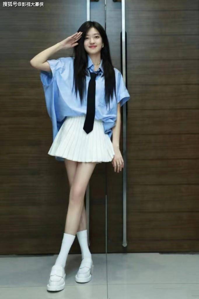 博乐体育：文娱圈的那些“腿精”美女个个都是公共的梦中情腿！(图35)
