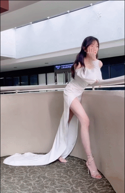 博乐体育：文娱圈的那些“腿精”美女个个都是公共的梦中情腿！(图36)